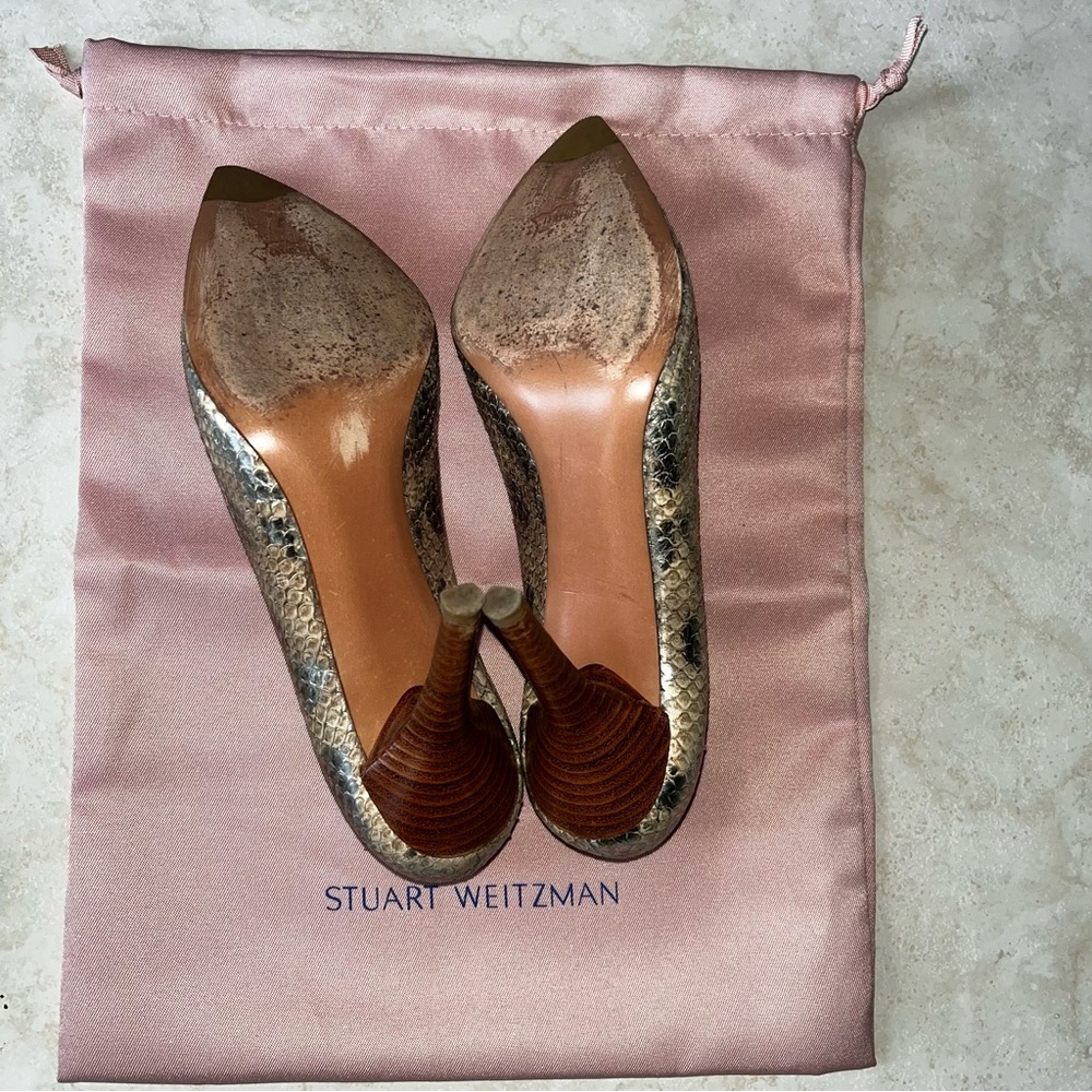 Stuart Weitzman Metallic Snakeskin Pointed Toe Pump - Gold & Beige - Picture 7 of 11